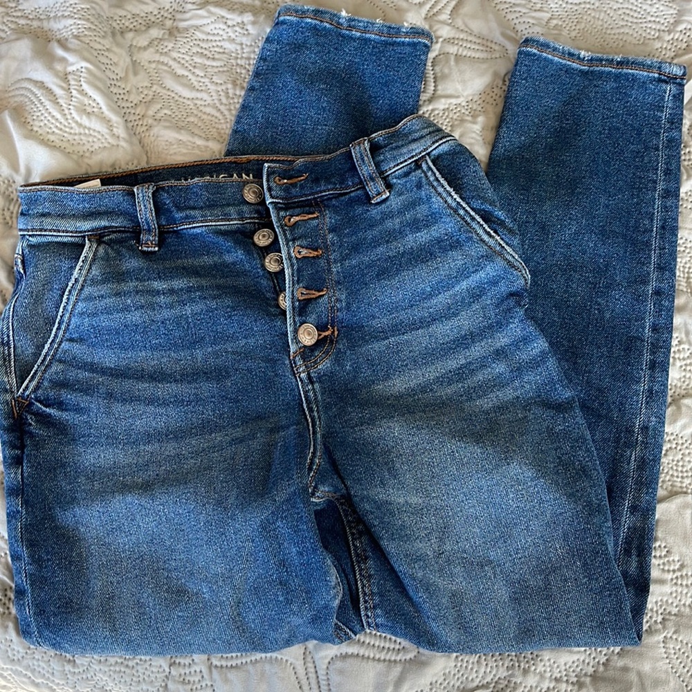 American Eagle mom jeans